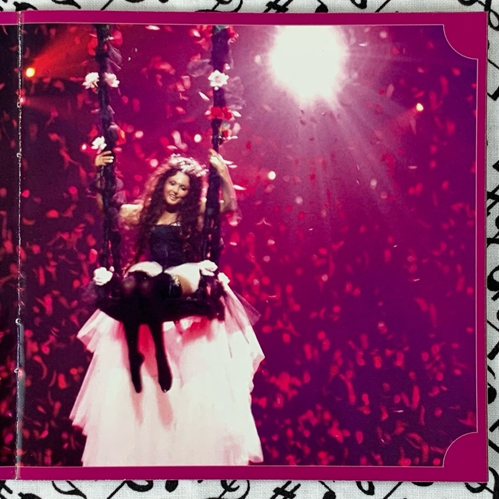 Sarah Brightman CD: The Harem World Tour: Live From Las Vegas. - Picture 8 of 13